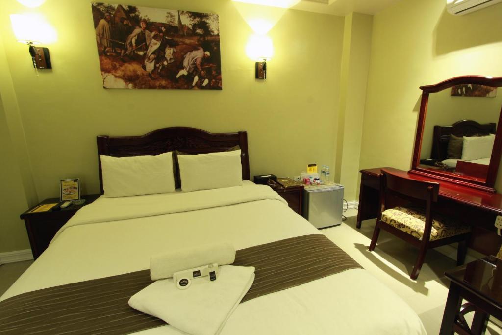Clark Imperial Hotel Angeles Pokoj fotografie